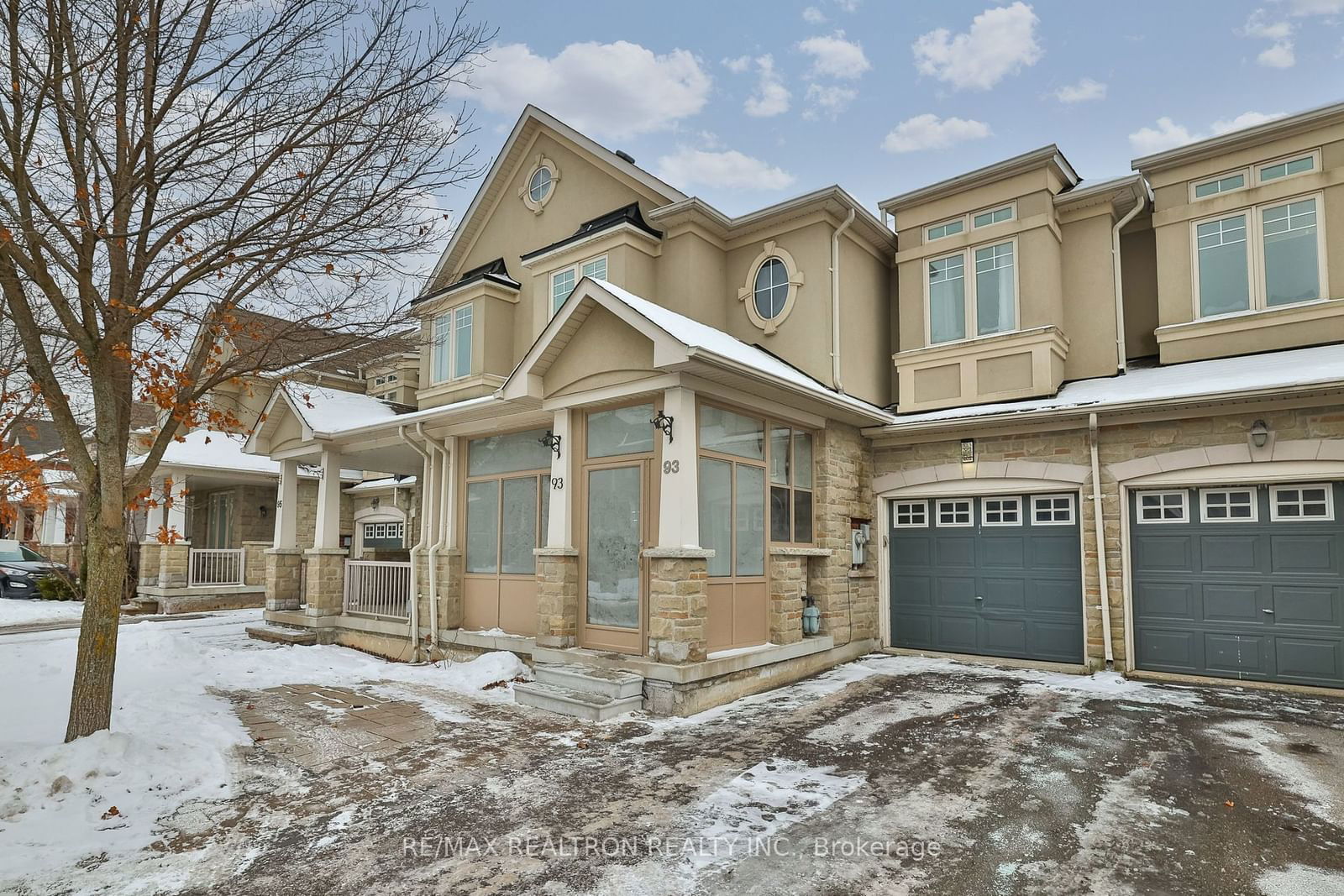 Townhouse for sale at 93 Shirrick Drive, Richmond Hill, Jefferson, L4E 0B7 - MLS: N11937901