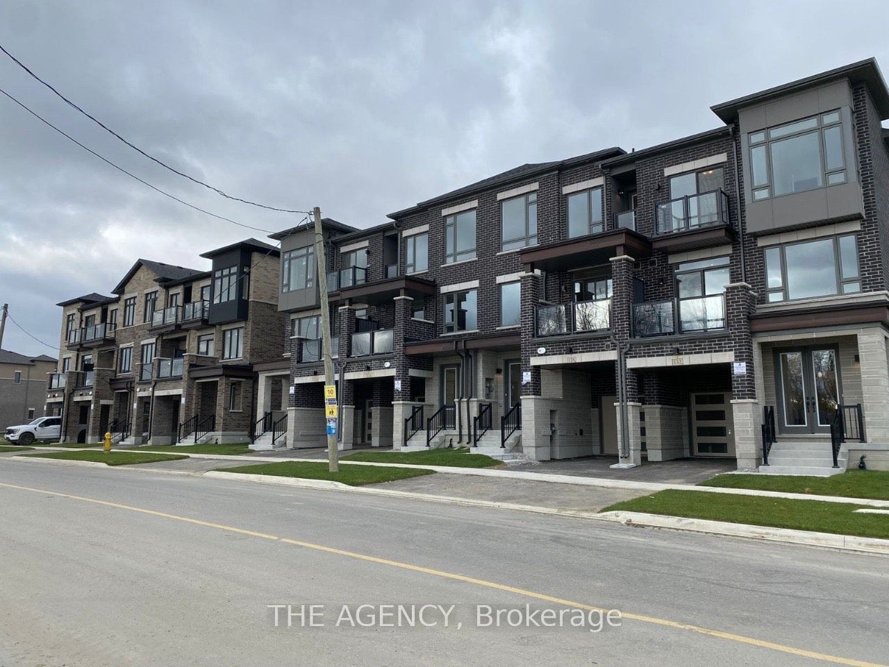 Townhouse for lease at 106 Thule Street, Vaughan, Vellore Village, L4H 5L5 - MLS: N11937913