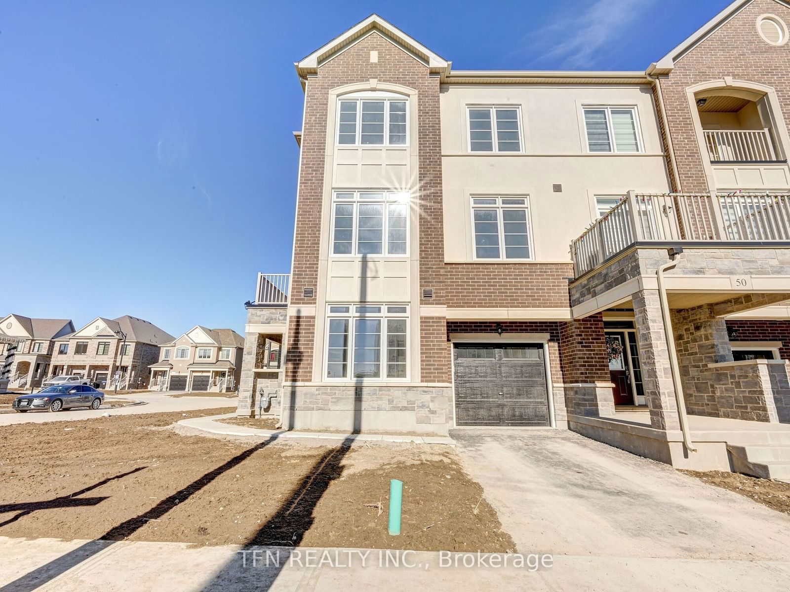 Townhouse for sale at 100 Paisley Drive, Bradford West Gwillimbury, Bradford, L3Z 4P2 - MLS: N11938122