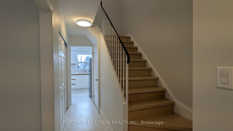 Upper - 69 Bedale Cres, Markham, L3R 3N8 | Image 3