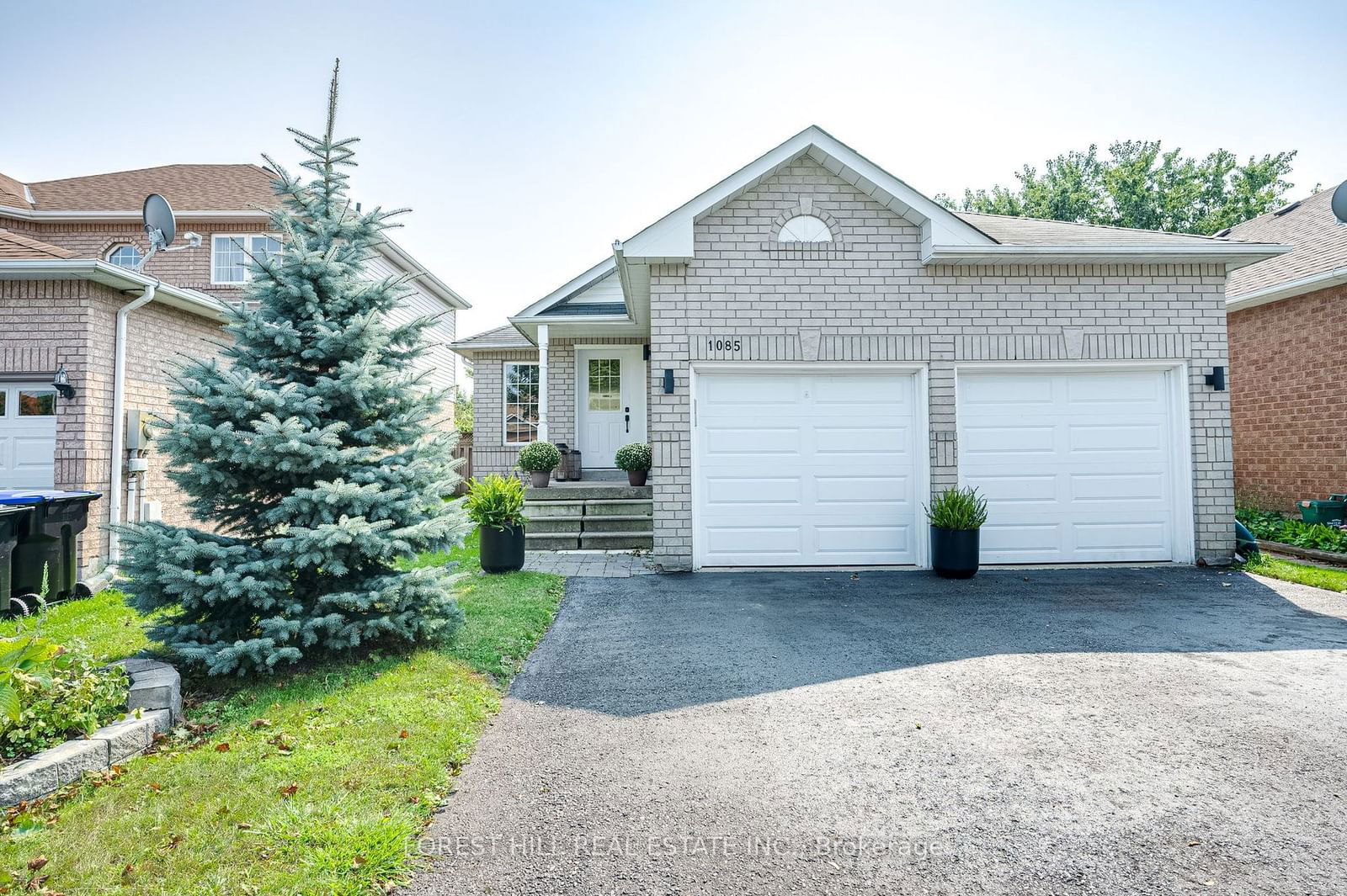 Detached House for sale at 1085 Kensington Street, Innisfil, Alcona, L9S 1T7 - MLS: N11938146