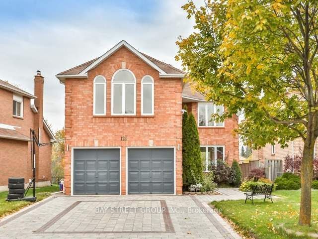 Building at 129 Rose Branch Drive, Richmond Hill, Devonsleigh