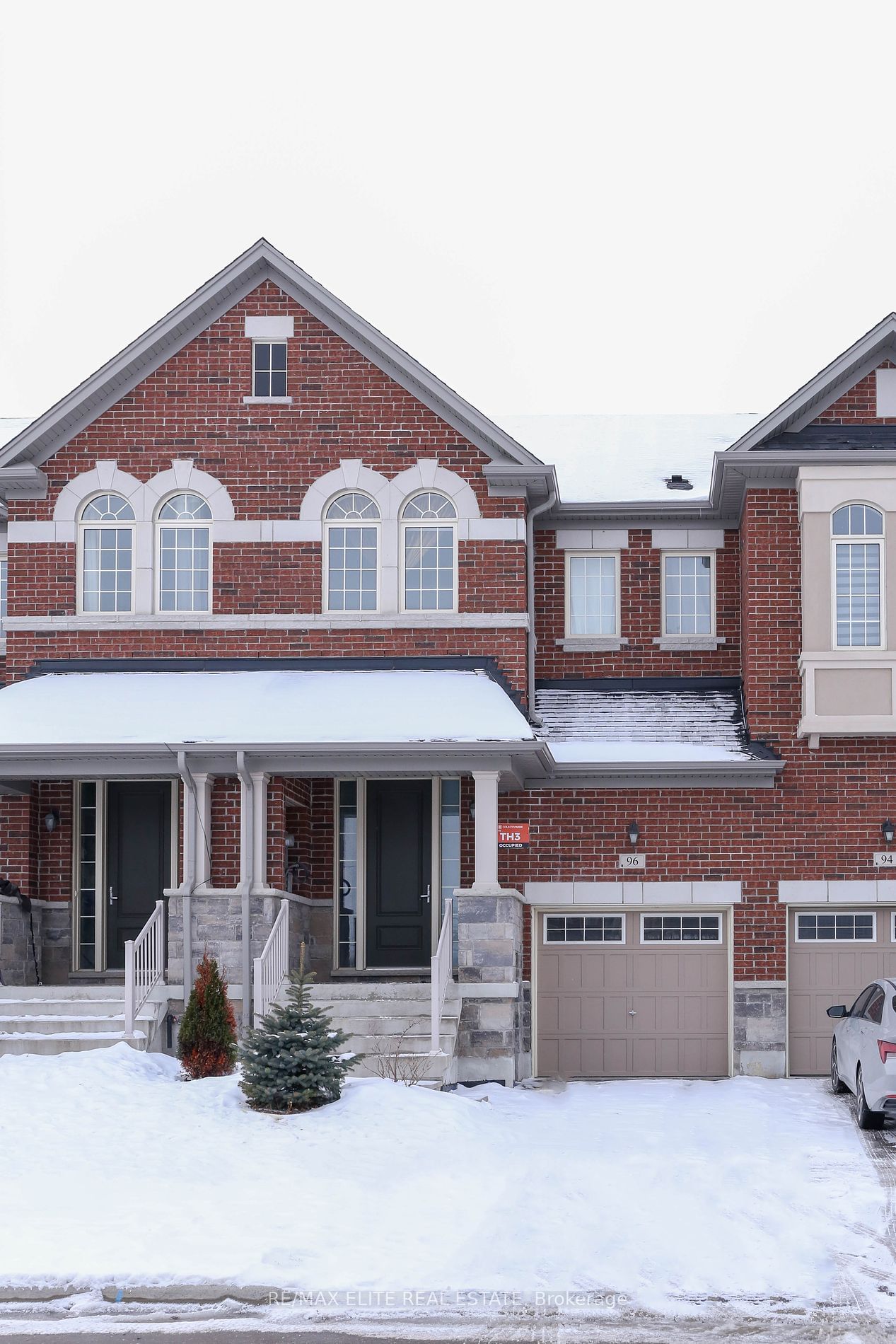 Townhouse for sale at 96 Drizzel Crescent, Richmond Hill, Oak Ridges, L4E 2Z1 - MLS: N11938521