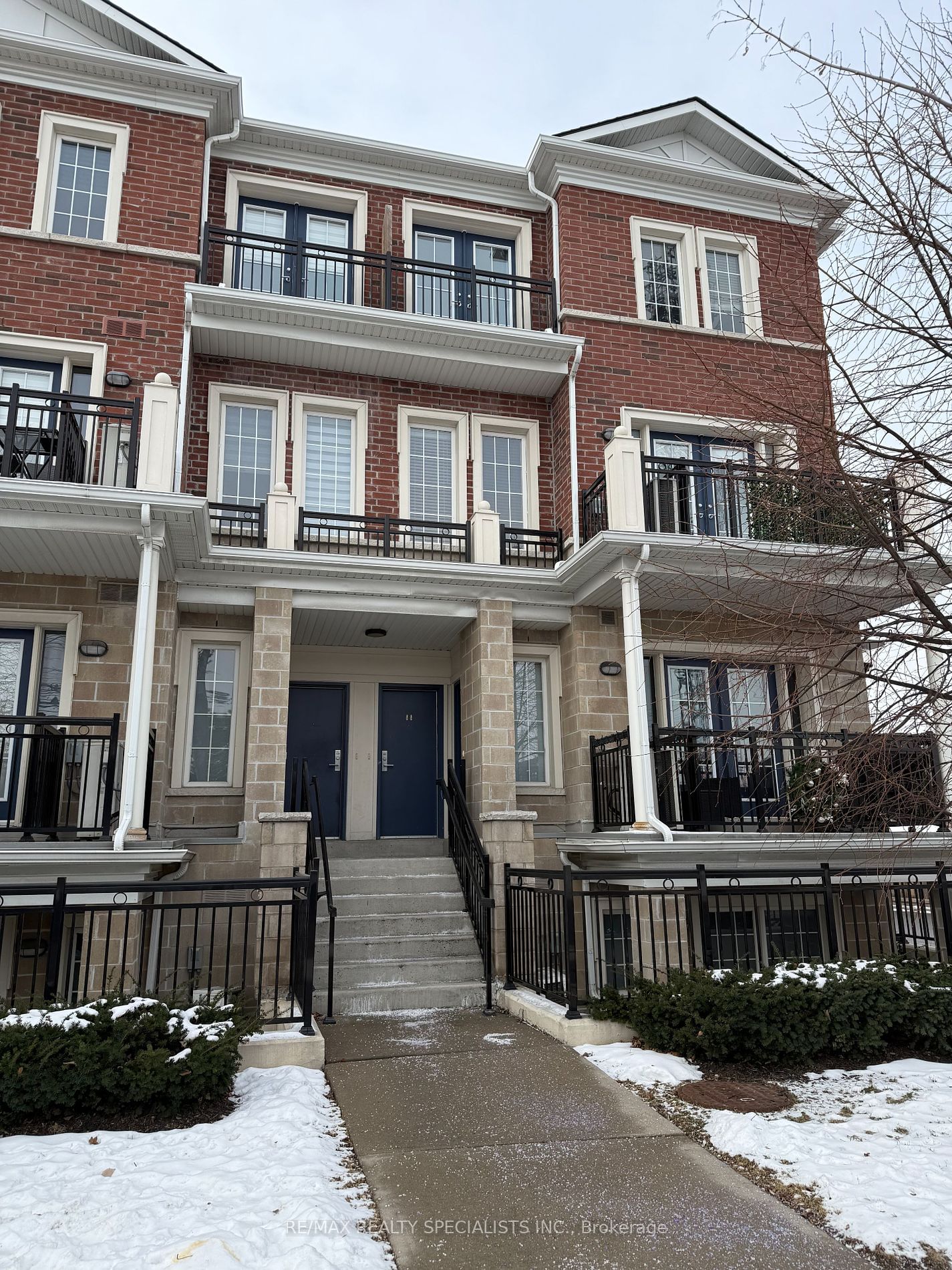 Townhouse for lease at A10-26 Bruce Street, Vaughan, East Woodbridge, L4L 0H4 - MLS: N11939525