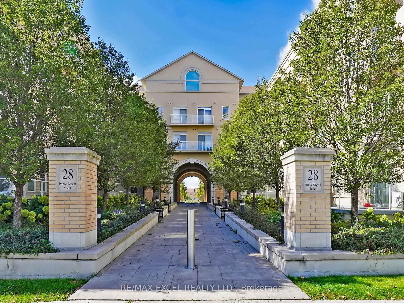 Condo sold at PH10-28 Prince Regent Street, Markham, Cathedraltown, L6C 0V5 - MLS: N11939558