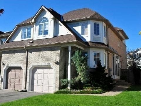 Townhouse for lease at 92 Bridlepath Street, Richmond Hill, Rouge Woods, L4S 1S2 - MLS: N11939602