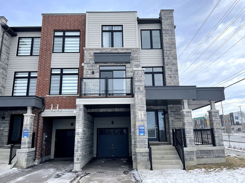 193 Vantage Loop, Newmarket - Woodland Hill image-0-0