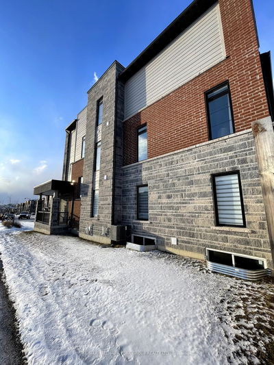 193 Vantage Loop, Newmarket - Woodland Hill image-0-2