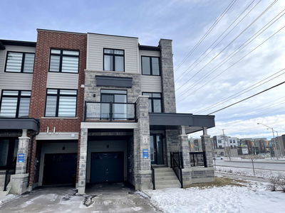 193 Vantage Loop, Newmarket - Woodland Hill image-0-3