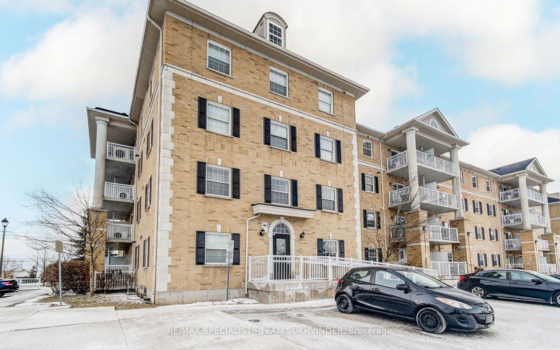 home for lease on 116-7428 Markham Road