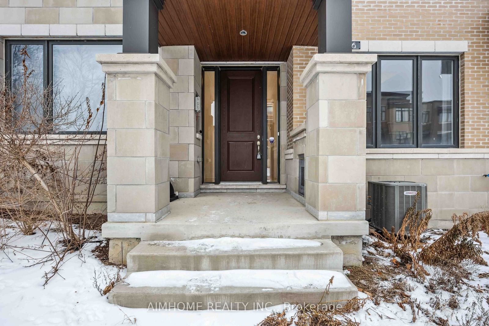 Townhouse leased at 46 Carrville Woods Circle, Vaughan, Patterson, L6A 4Z6 - MLS: N11941155