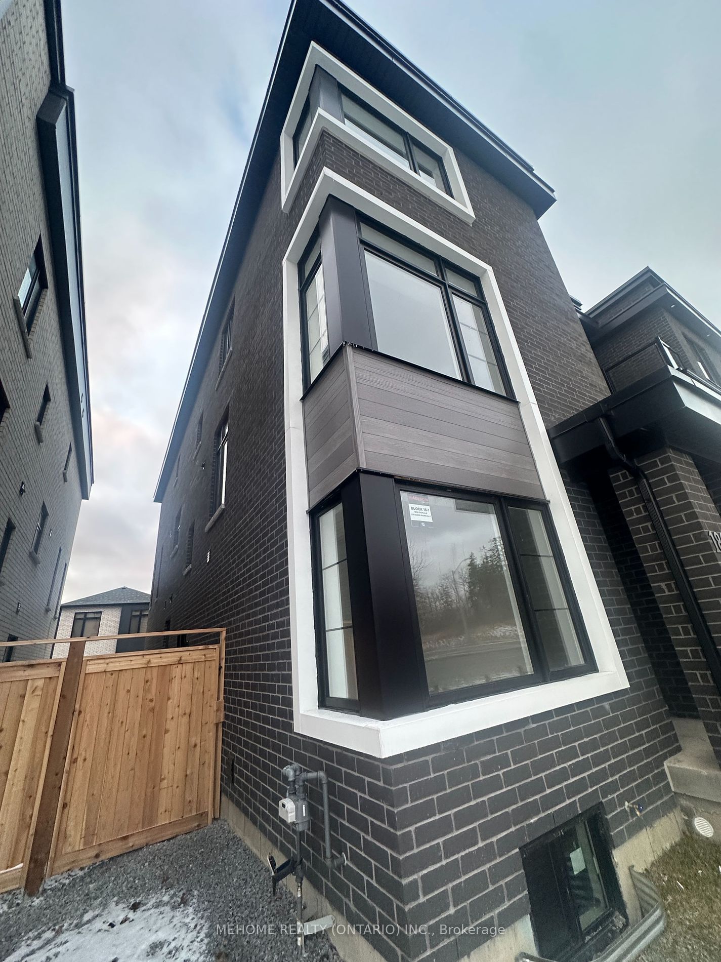 Townhouse leased at 1806 Donald Cousens Pkwy, Markham, Cornell, L6B 0V5 - MLS: N11941730