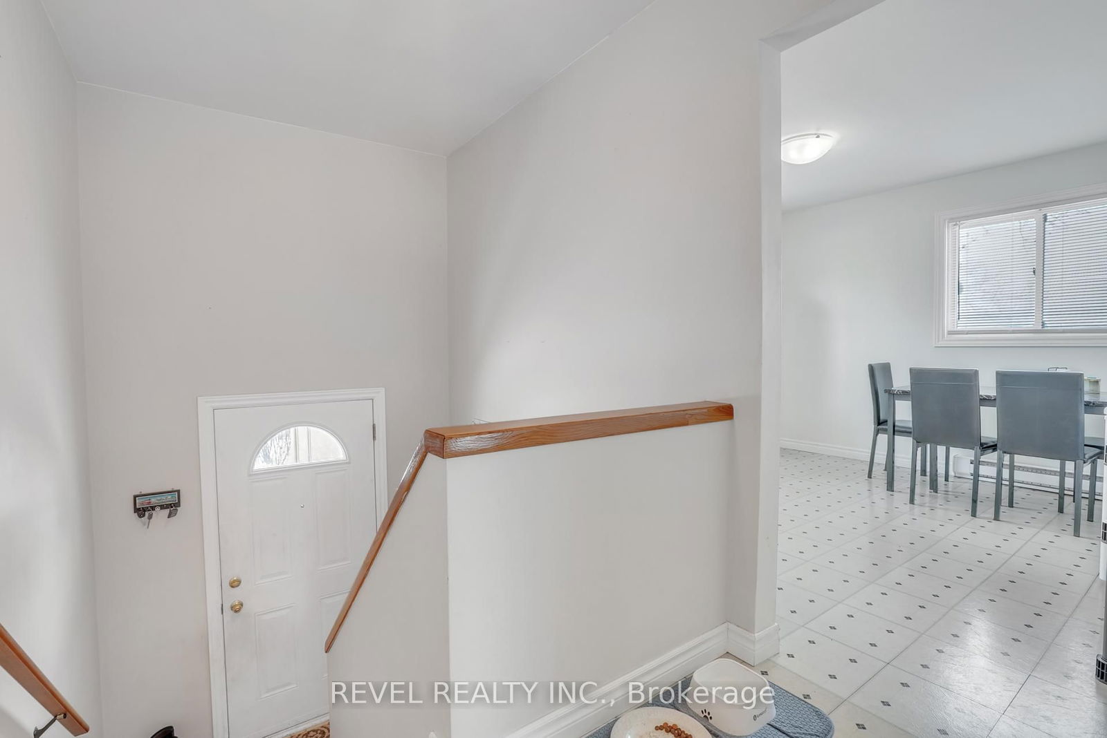 Detached House sold at 41 Market Street, Adjala-Tosorontio, Lisle, L0M 1M0 - MLS: N11941870