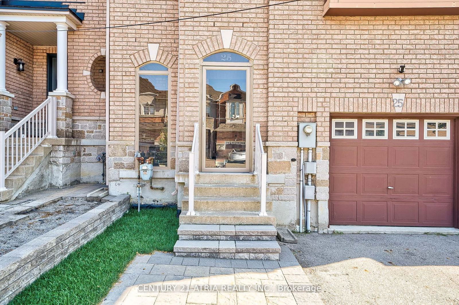 Townhouse for sale at 25 Gauguin Avenue, Vaughan, Patterson, L4J 9J3 - MLS: N11942334