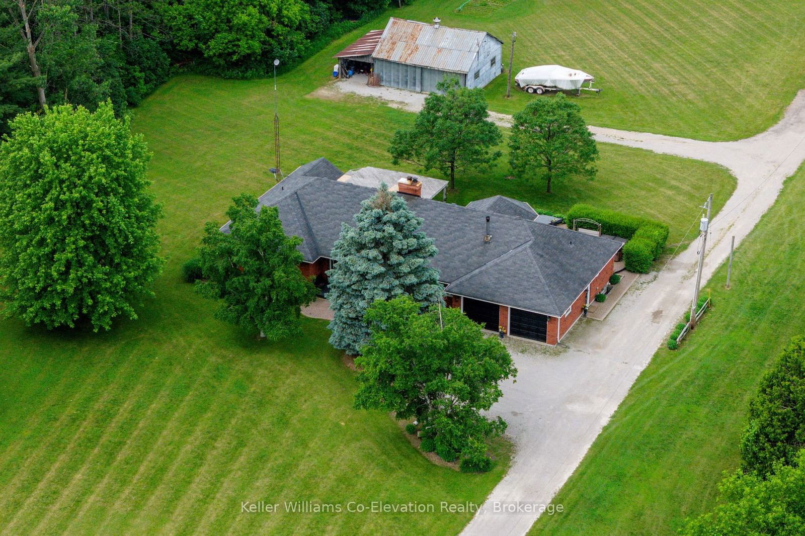 Detached House for sale at 4060 10TH Sideroad, Bradford West Gwillimbury, Rural Bradford West Gwillimbury, L3Z 3V2 - MLS: N11942480