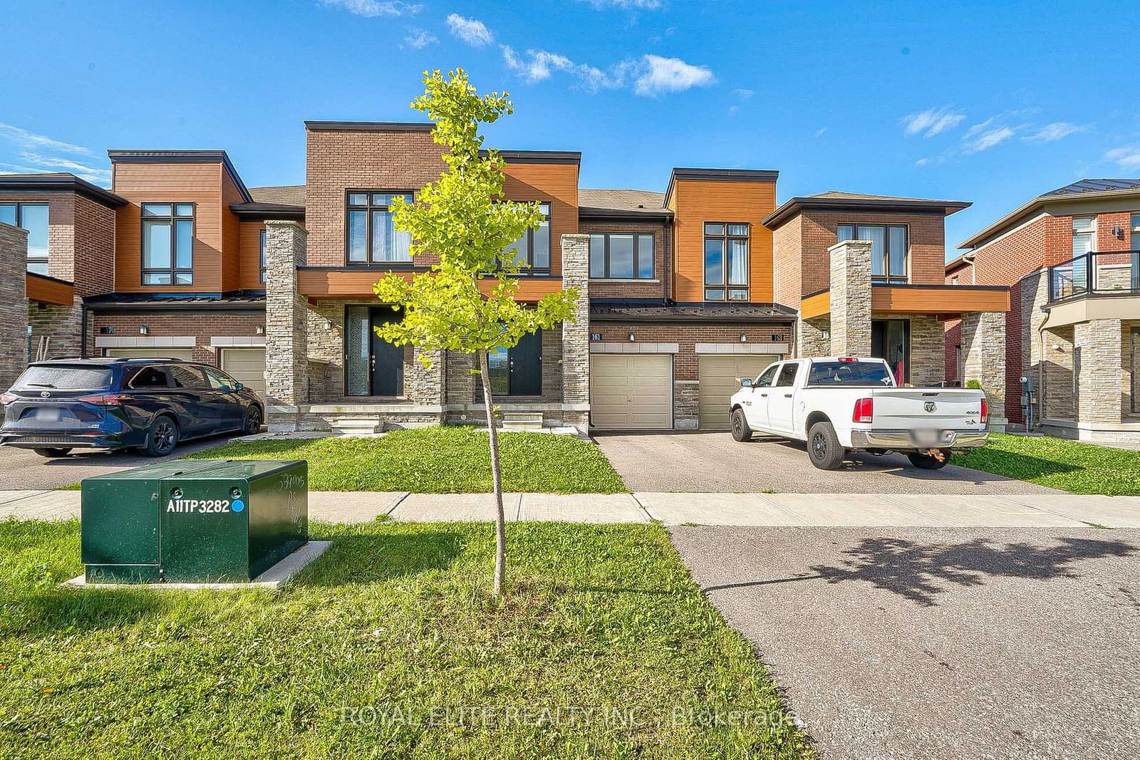 Townhouse for sale at 161 Badgerow Way, Aurora, Rural Aurora, L4G 0Z5 - MLS: N11942481