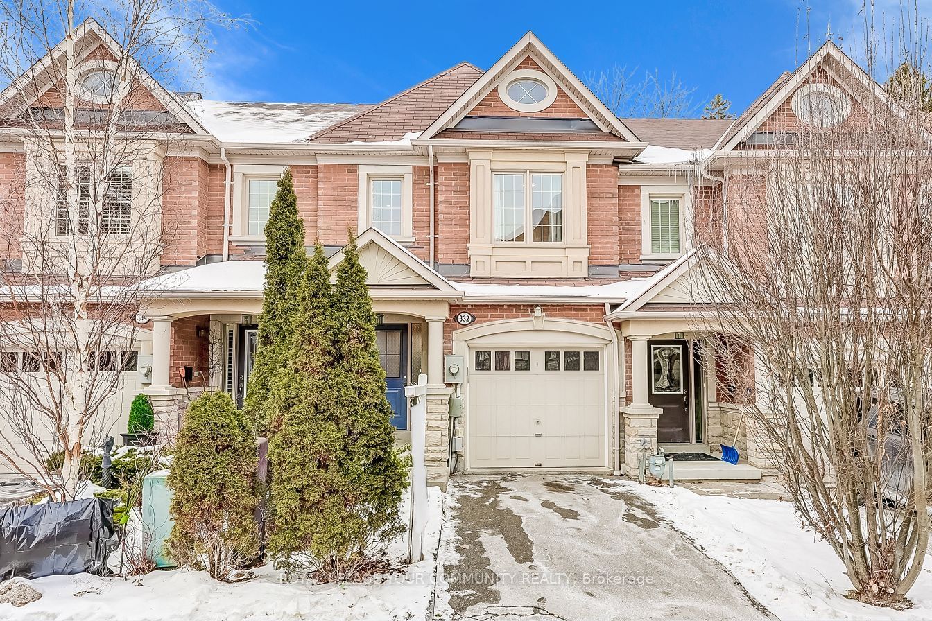 Townhouse for sale at 332 Doak Lane, Newmarket, Gorham-College Manor, L3Y 0A7 - MLS: N11943694