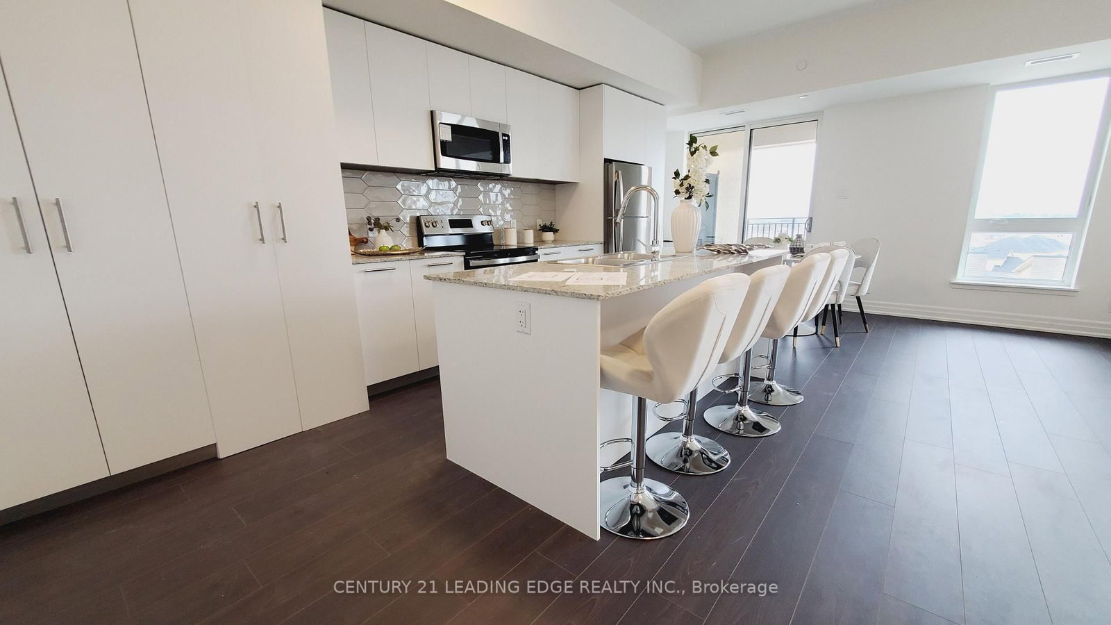 101 Cathedral High Street, Unit Ph17 - Photo 34