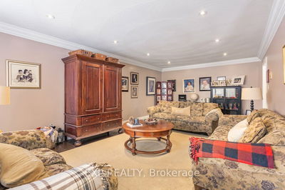 146 Weldrick Rd, Richmond Hill - North Richvale image-0-3