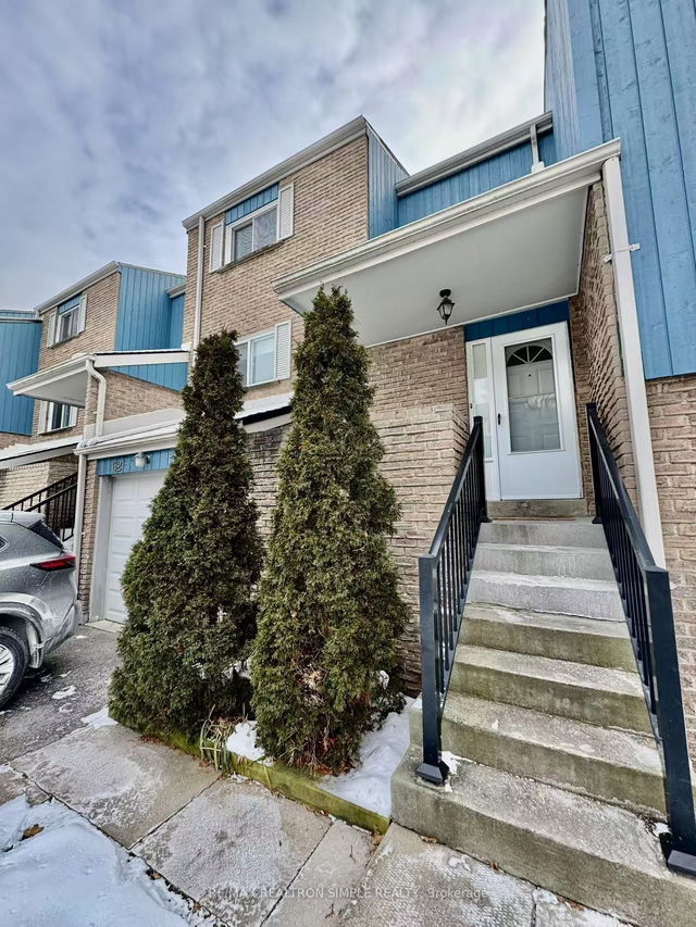 62 - 646 Village Parkway