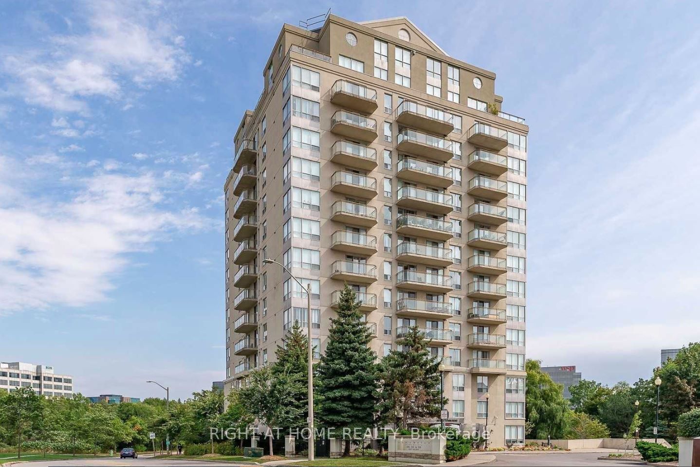 Condo leased at #206-399 South Park Road, Markham, Commerce Valley, L3T 7W6 - MLS: N11944705