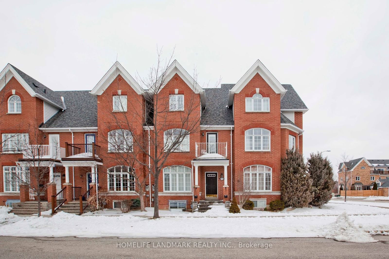 Townhouse for lease at 90 Bassett Avenue, Richmond Hill, Langstaff, L4B 4G1 - MLS: N11944857