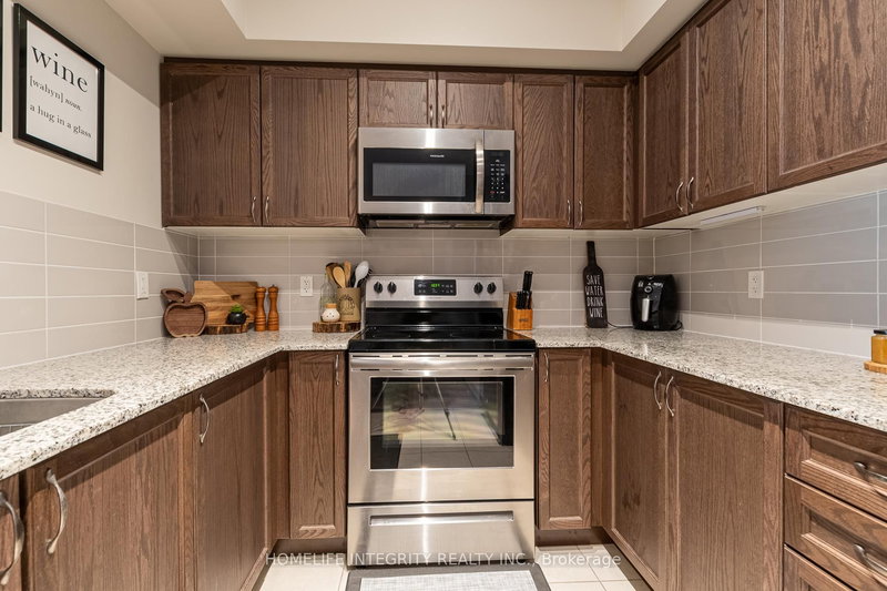 109 - 157 Wellington St E, New Tecumseth, L9R 0R7 | Image 3