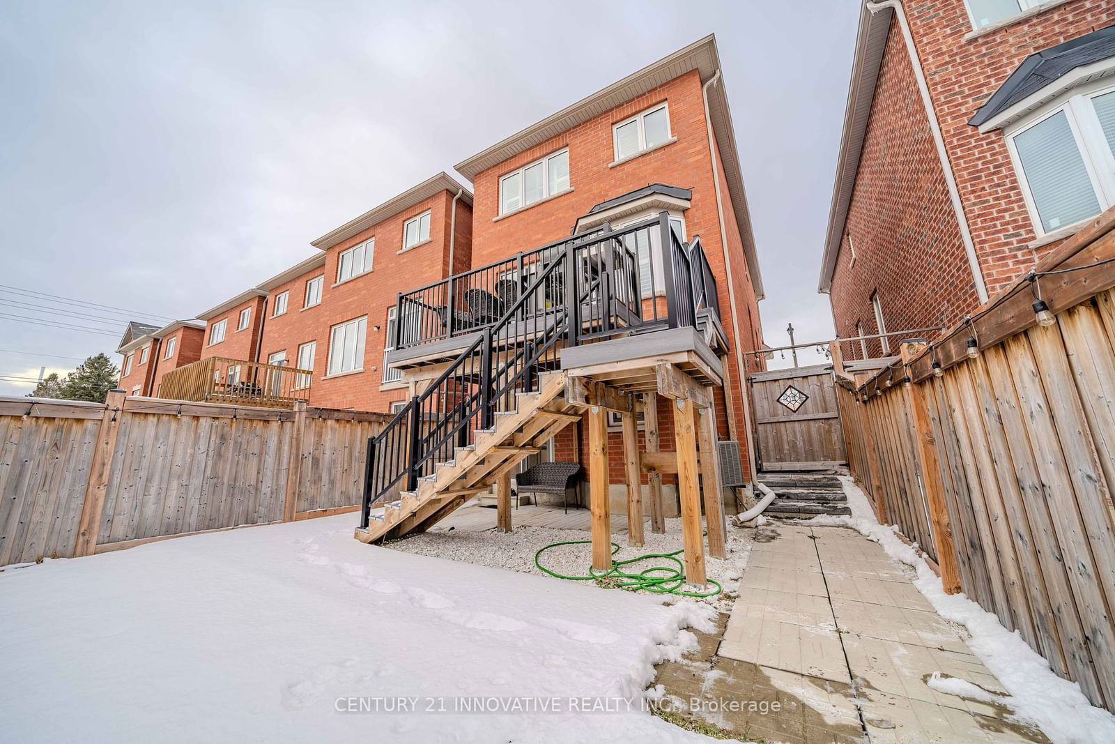 Townhouse for sale at 12 Collin Court, Richmond Hill, Jefferson, L4E 0X6 - MLS: N11944959