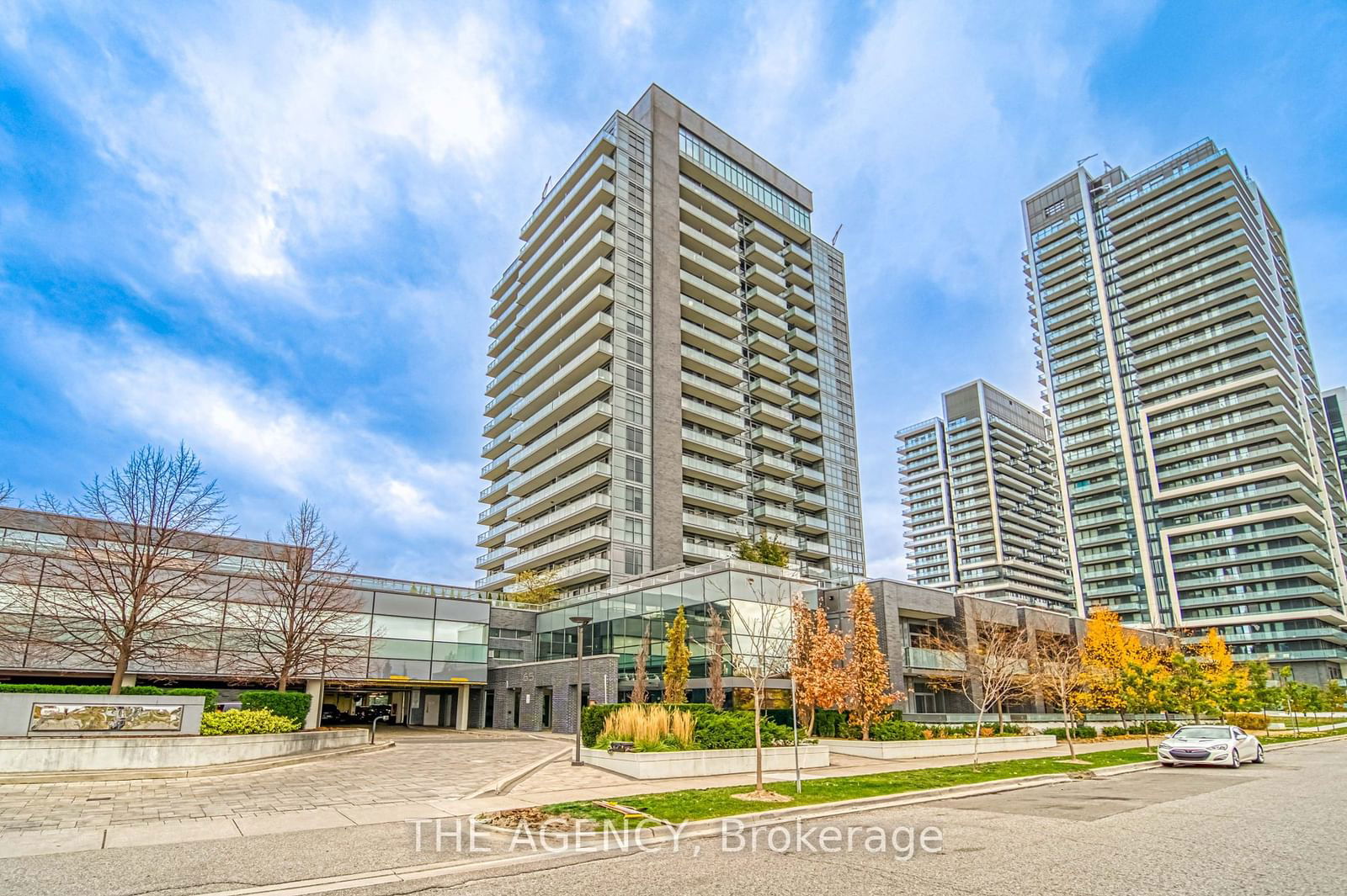 Condo for sale at 405-65 Oneida Crescent, Richmond Hill, Langstaff, L4B 0A1 - MLS: N11945010