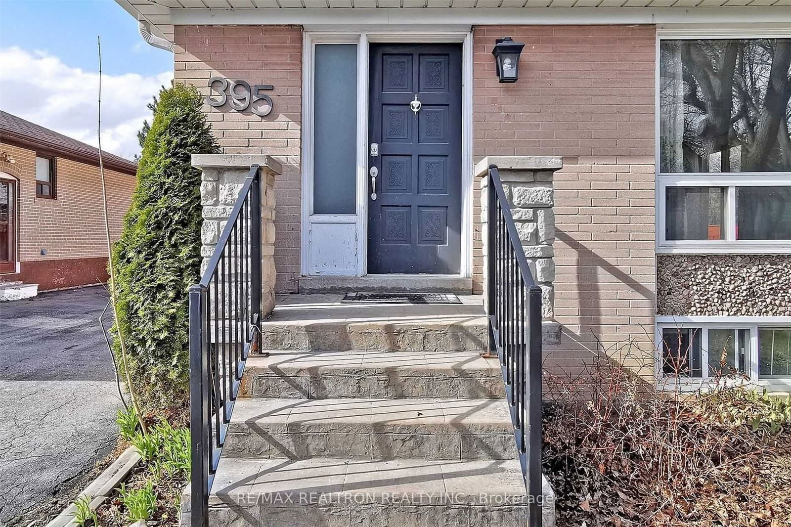 Detached House for lease at Upper-395 Taylor Mills Drive, Richmond Hill, Crosby, L4C 2T2 - MLS: N11945103