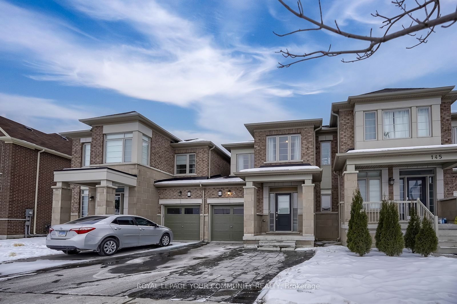 Townhouse sold at 143 Jim Mortson Drive, East Gwillimbury, Queensville, L9N 0Y9 - MLS: N11945128