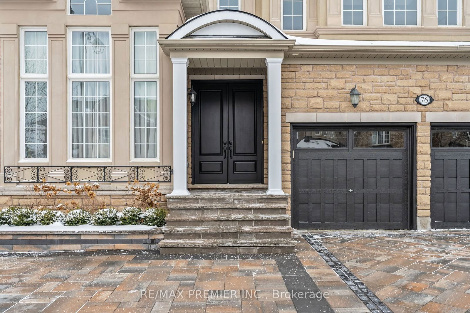 Detached House for sale at 76 Heintzman Crescent, Vaughan, Patterson, L6A 4T1 - MLS: N11945683