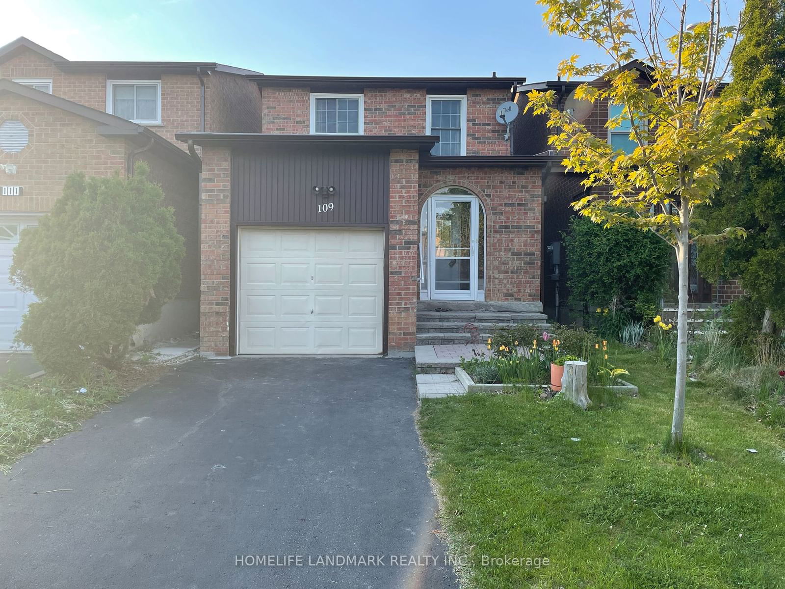 Detached House for sale at 109 Tangmere Crescent, Markham, Milliken Mills East, L3R 6Y3 - MLS: N11946015