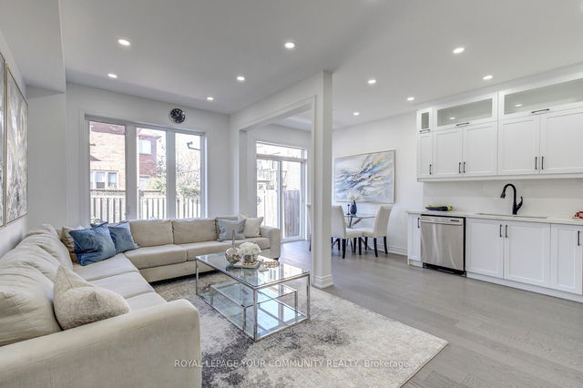 62 Laramie Crescent