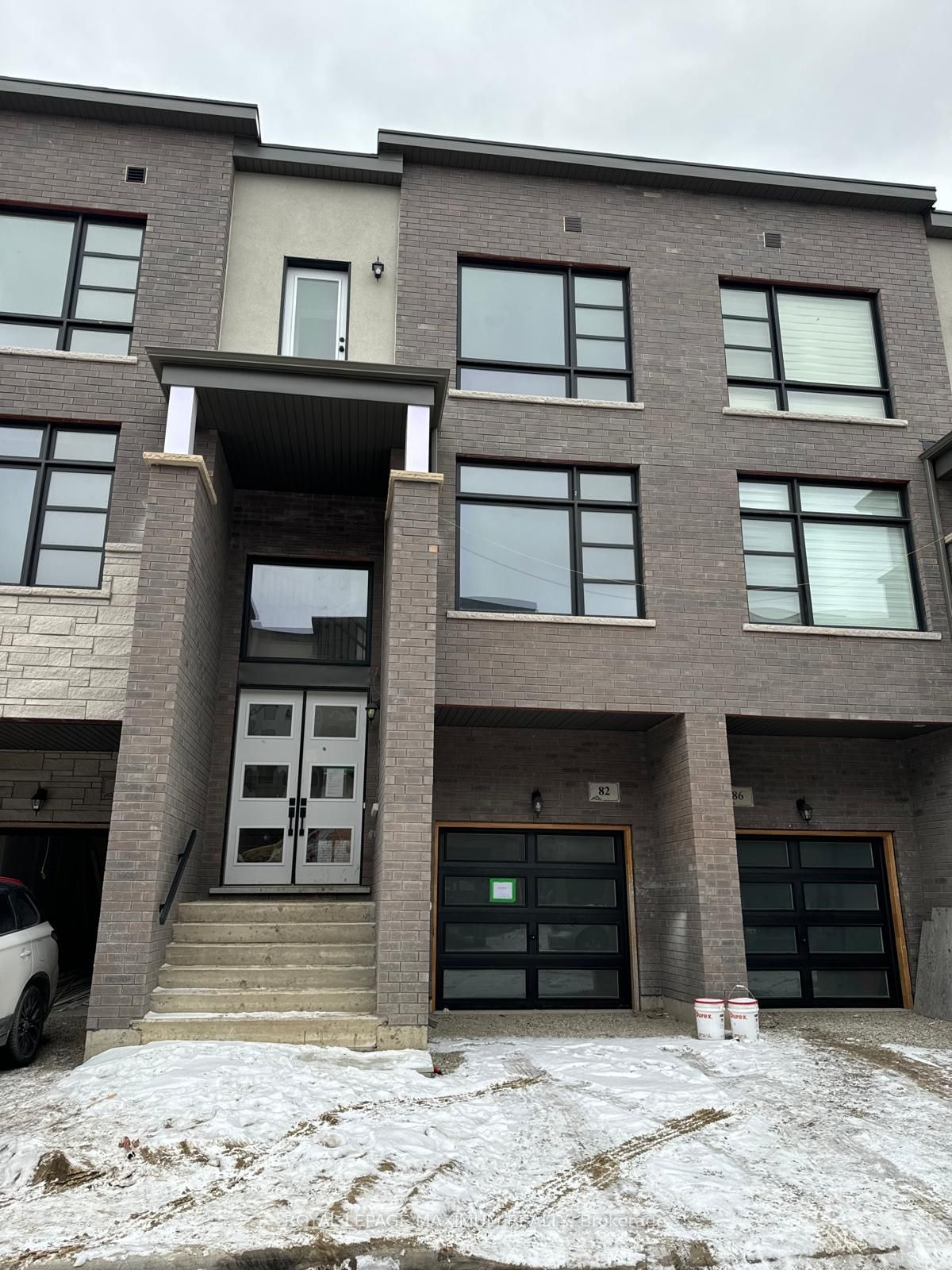 Townhouse for lease at 82 Paradox Street, Vaughan, Kleinburg, L4L 1A7 - MLS: N11946374