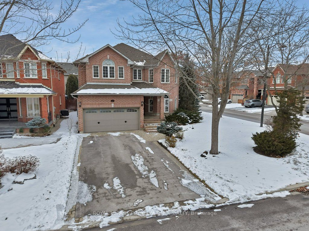 Detached House for sale at 60 Golden Gate Circle, Vaughan, Sonoma Heights, L4H 1N4 - MLS: N11946582