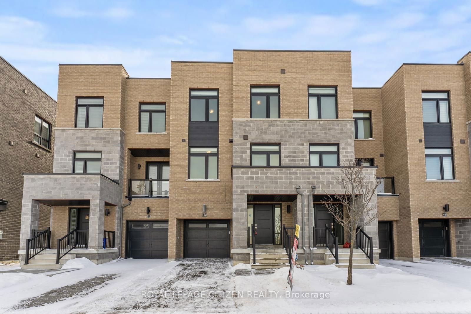 Townhouse for sale at 13 Gridiron Gate, Vaughan, Vellore Village, L4H 4W8 - MLS: N11946645