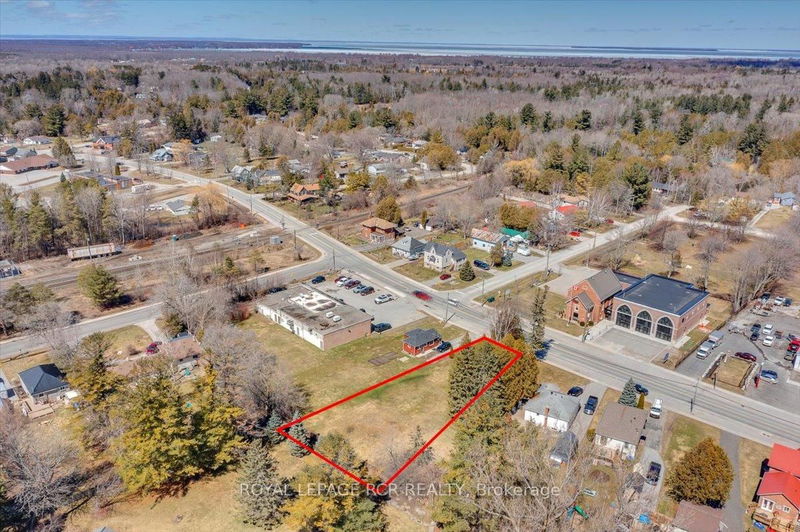 home for sale on 273 Pefferlaw Road