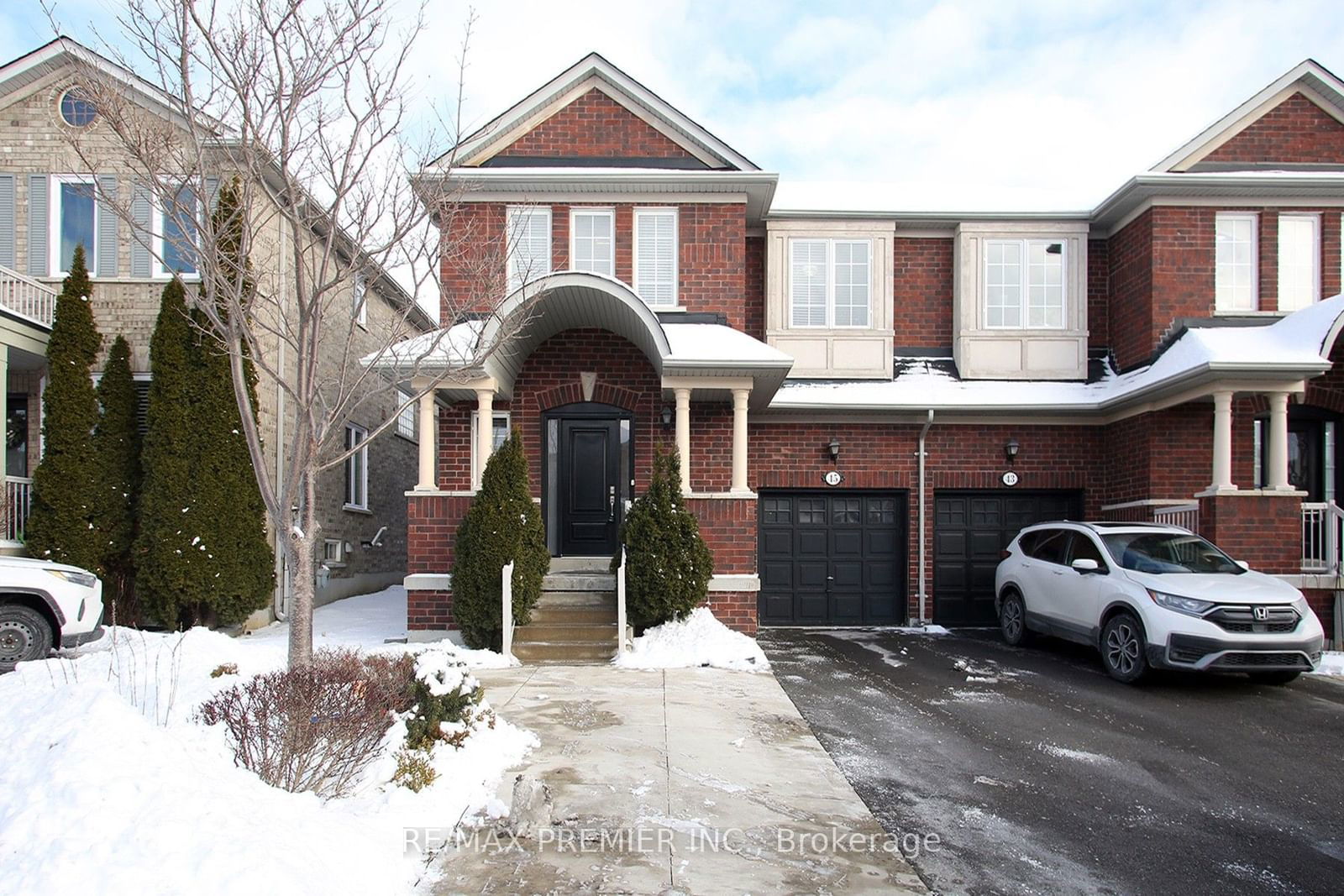 Semi-Detached House sold at 45 Dylan Street, Vaughan, Vellore Village, L4H 2X5 - MLS: N11946757