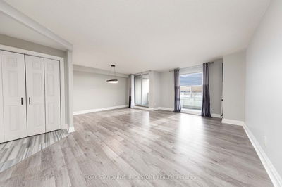 Unit 1005 — 50 Inverlochy Blvd, Markham - Royal Orchard image-0-4