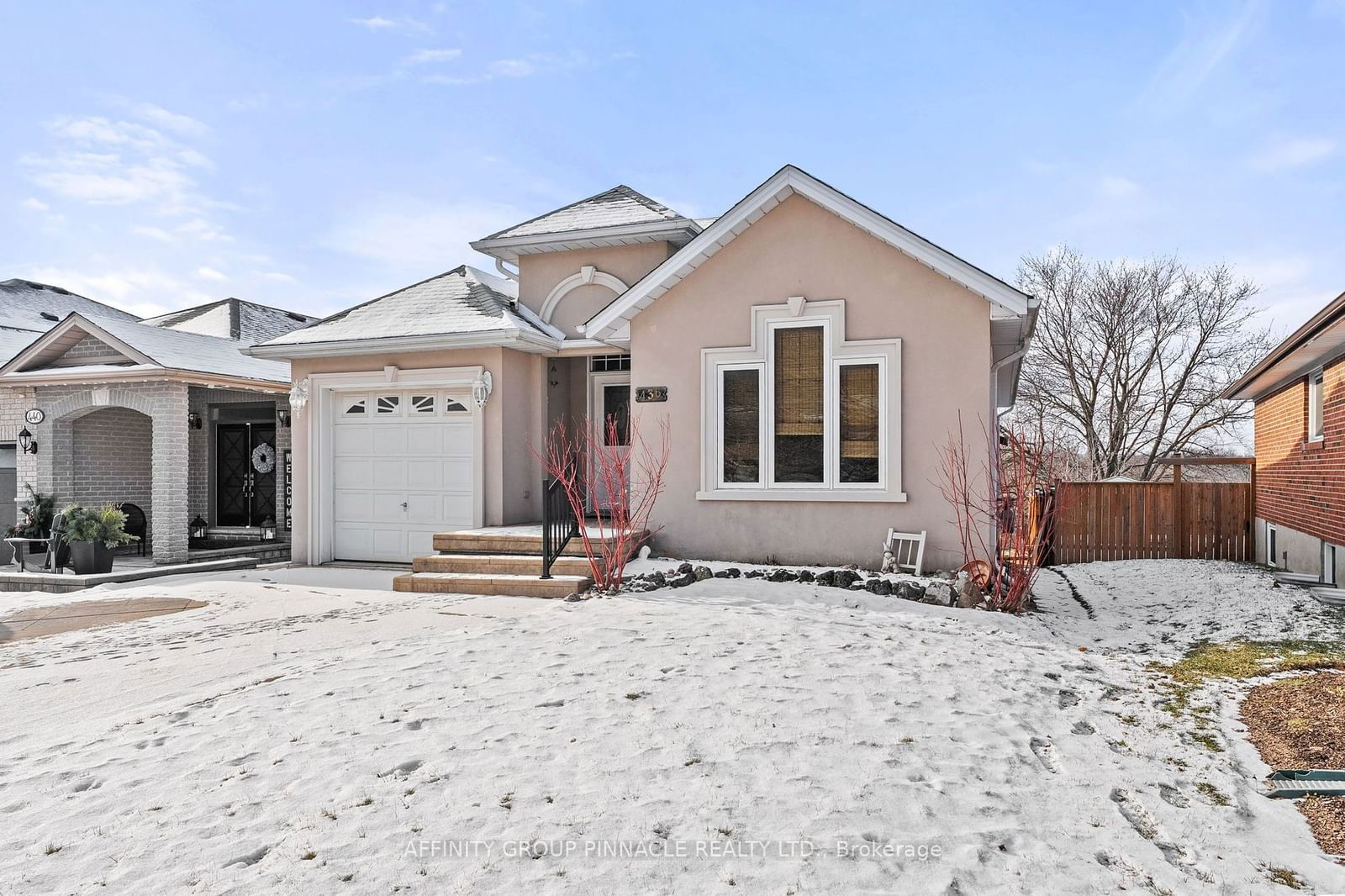 Detached House for sale at 436 Oak Street, Newmarket, Central Newmarket, L3Y 3X6 - MLS: N11947348