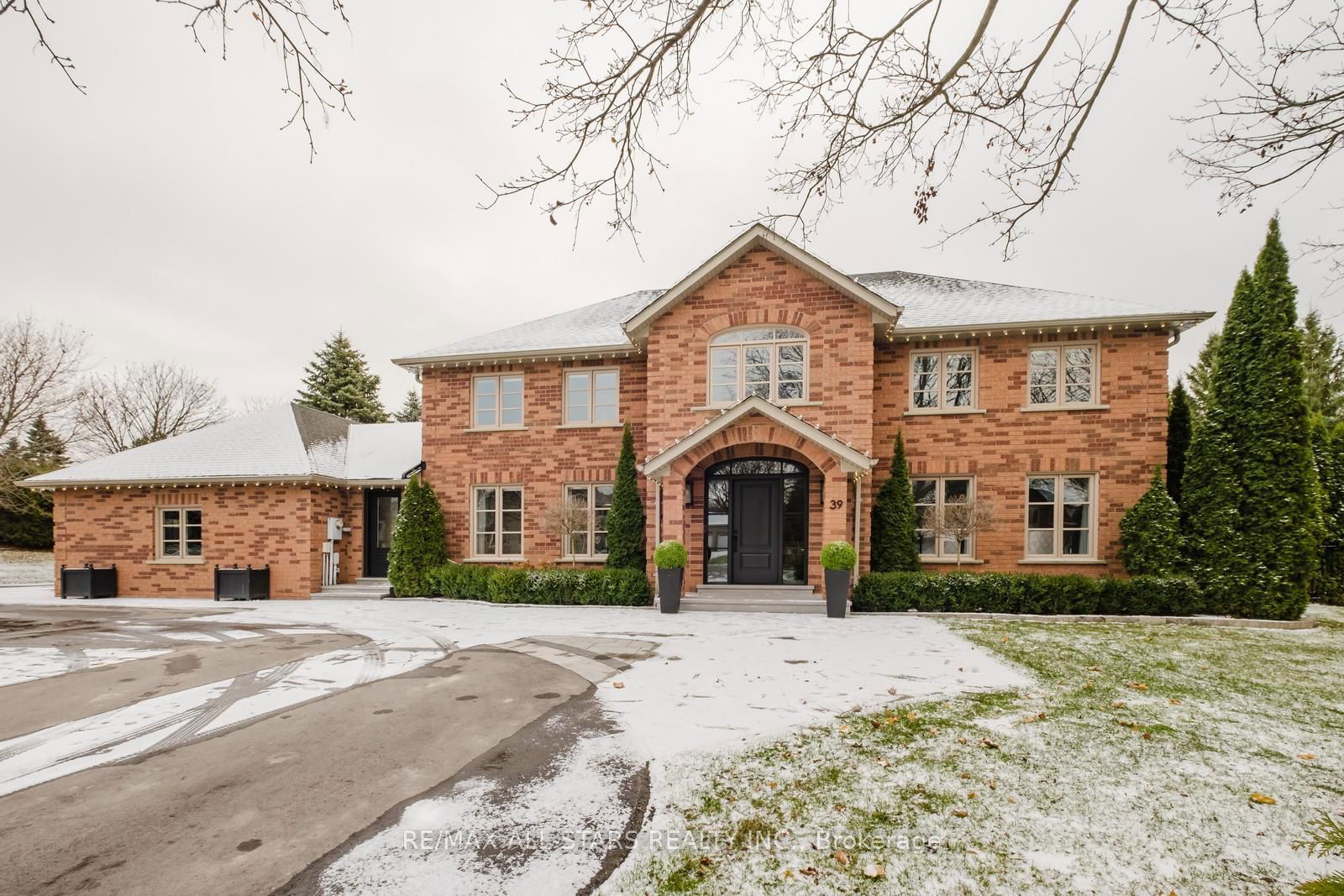 Detached House for sale at 39 Hill Top Trail, Whitchurch-Stouffville, Rural Whitchurch-Stouffville, L4A 3G7 - MLS: N11947556