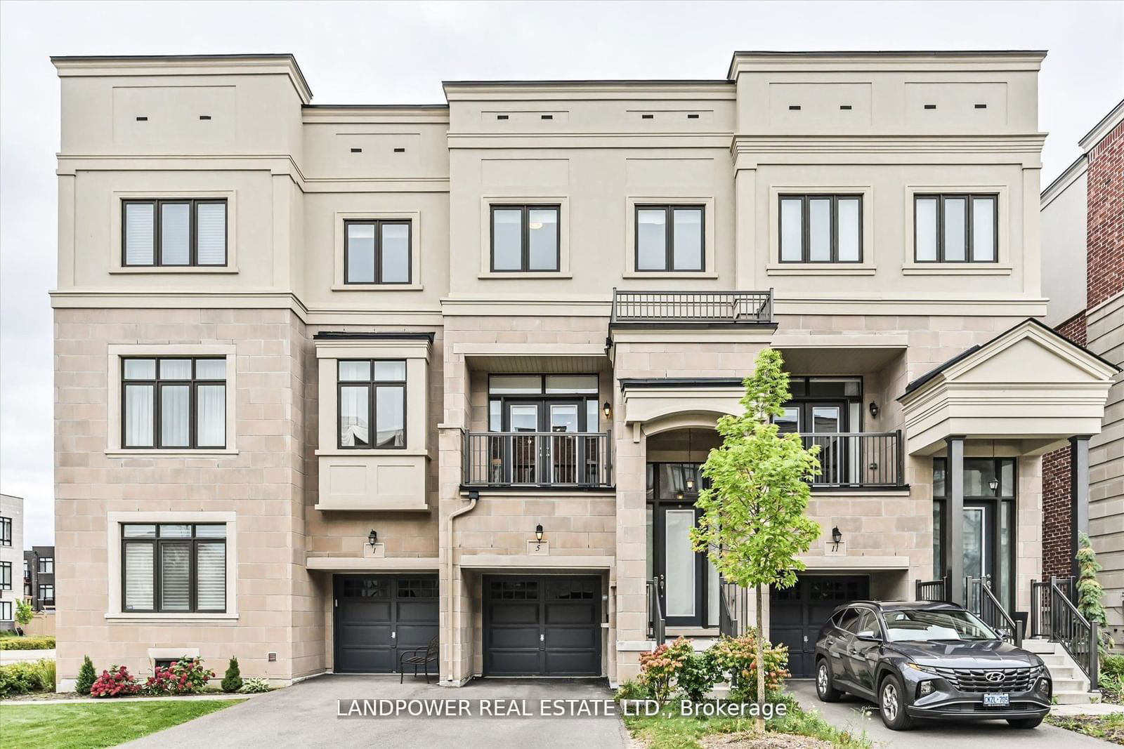 Townhouse for sale at 5 Arianna Crescent, Vaughan, Patterson, L6A 4M1 - MLS: N11947591