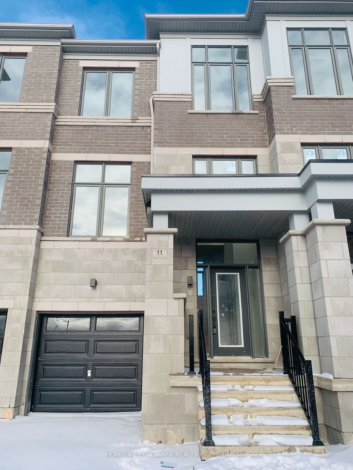 Townhouse for lease at 11 Millman Lane, Richmond Hill, Rural Richmond Hill, L4S 0P8 - MLS: N11947602