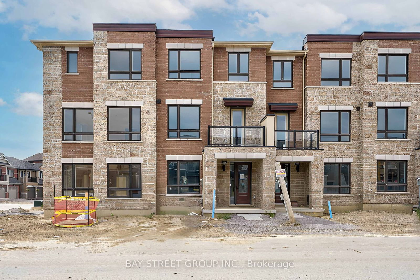 Townhouse for sale at 153 Mumbai Drive, Markham, Middlefield, L3S 3K5 - MLS: N11947860