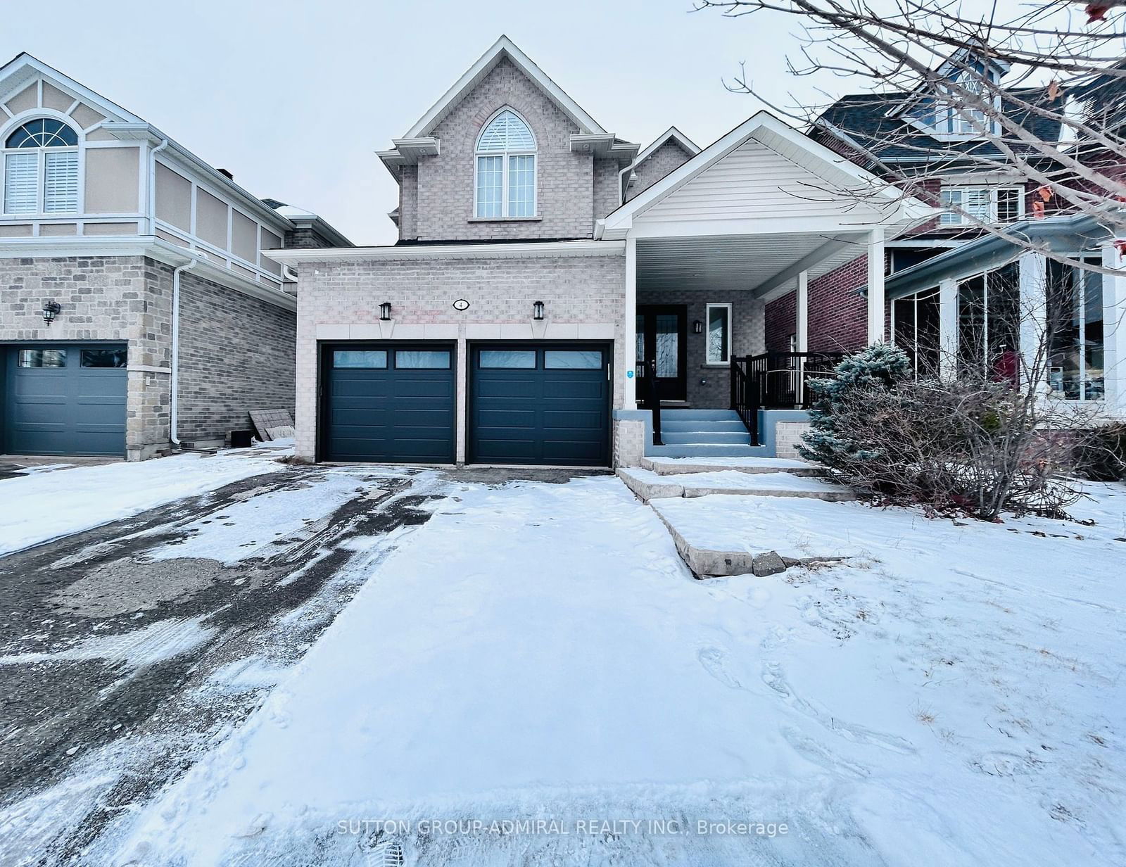 Detached House for sale at 4 Castleglen Boulevard, Markham, Berczy, L6C 0A8 - MLS: N11947952