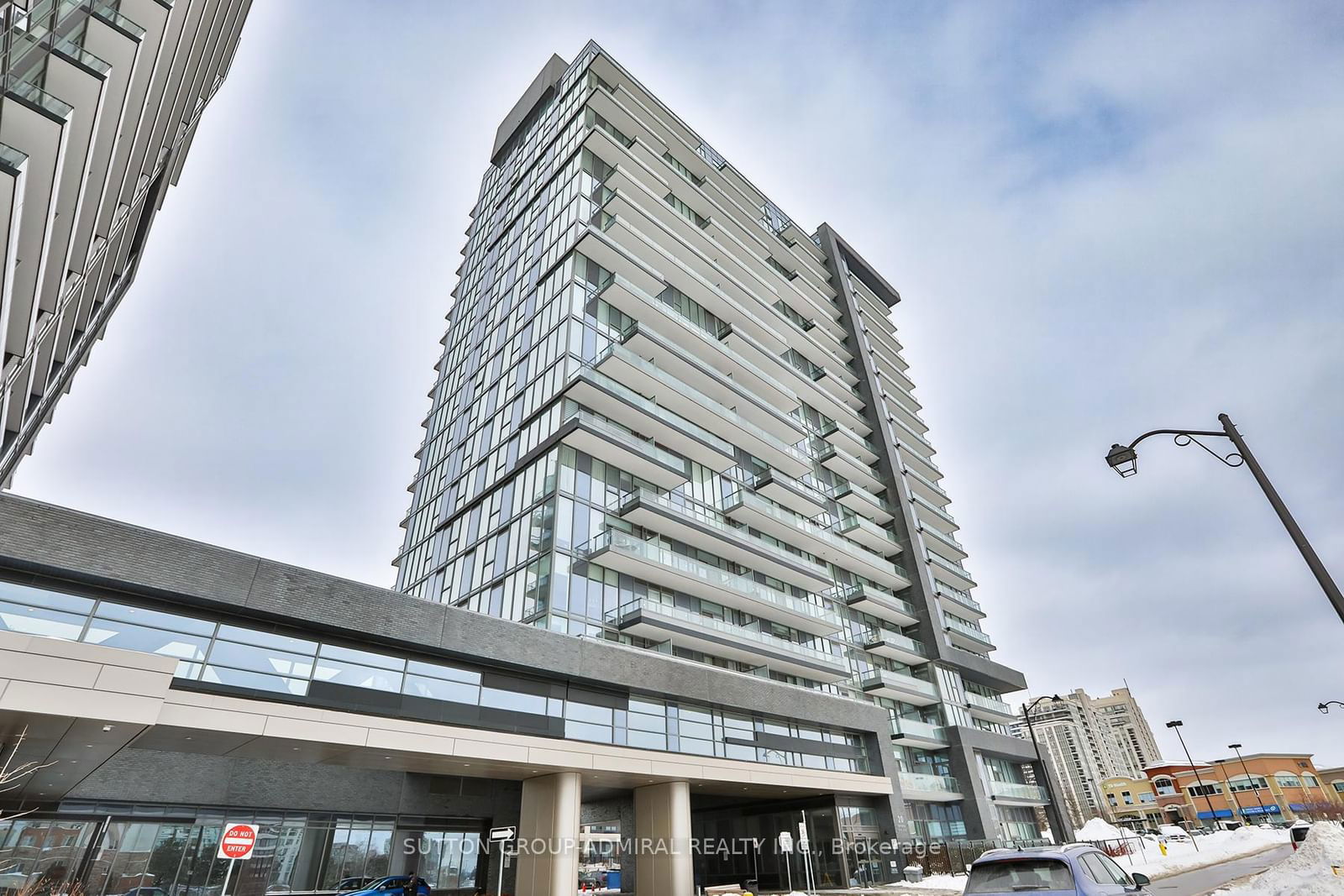 Condo for lease at 412E-20 Gatineau Drive, Vaughan, Beverley Glen, L4J 0L3 - MLS: N11948244