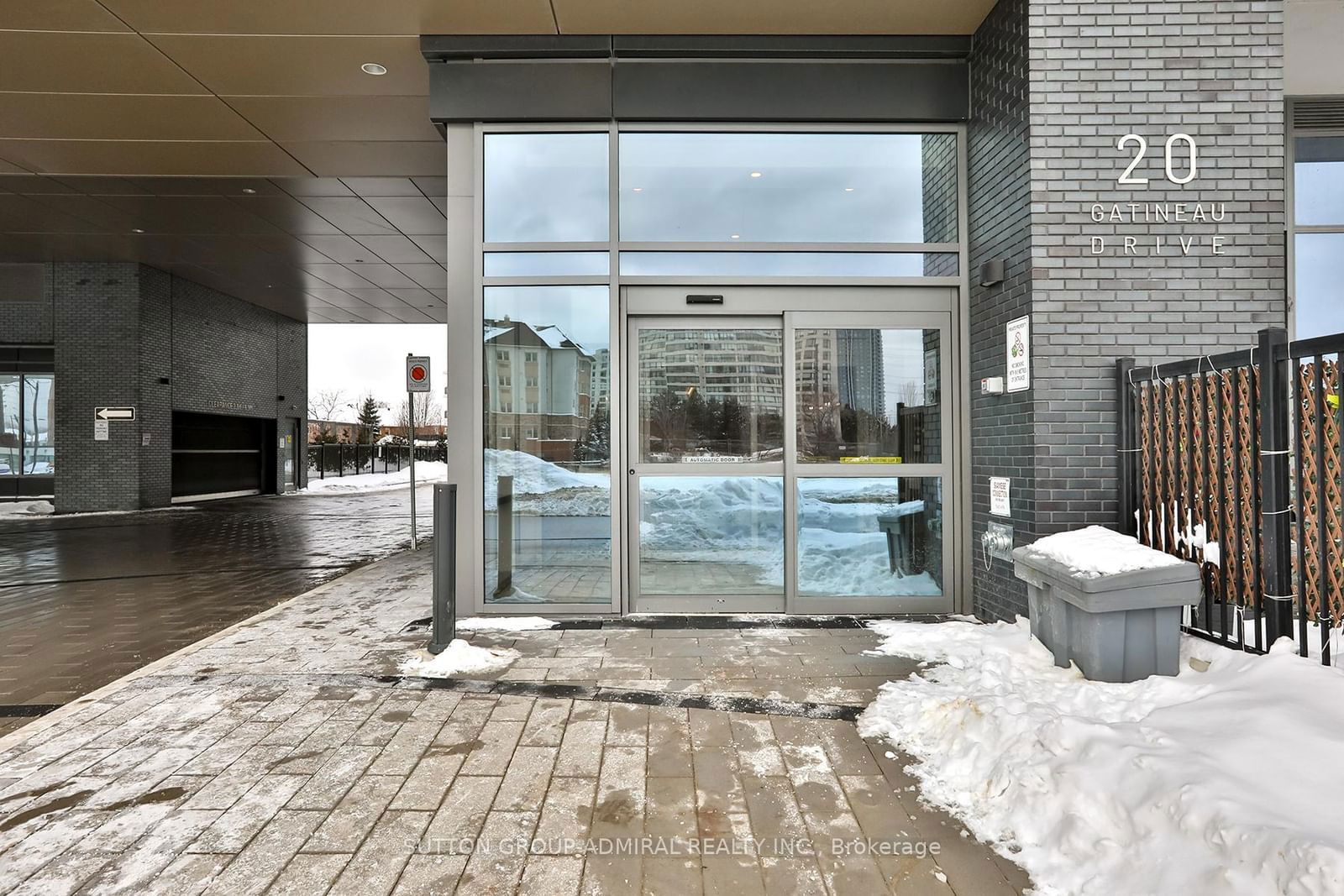 Condo for lease at 412E-20 Gatineau Drive, Vaughan, Beverley Glen, L4J 0L3 - MLS: N11948244