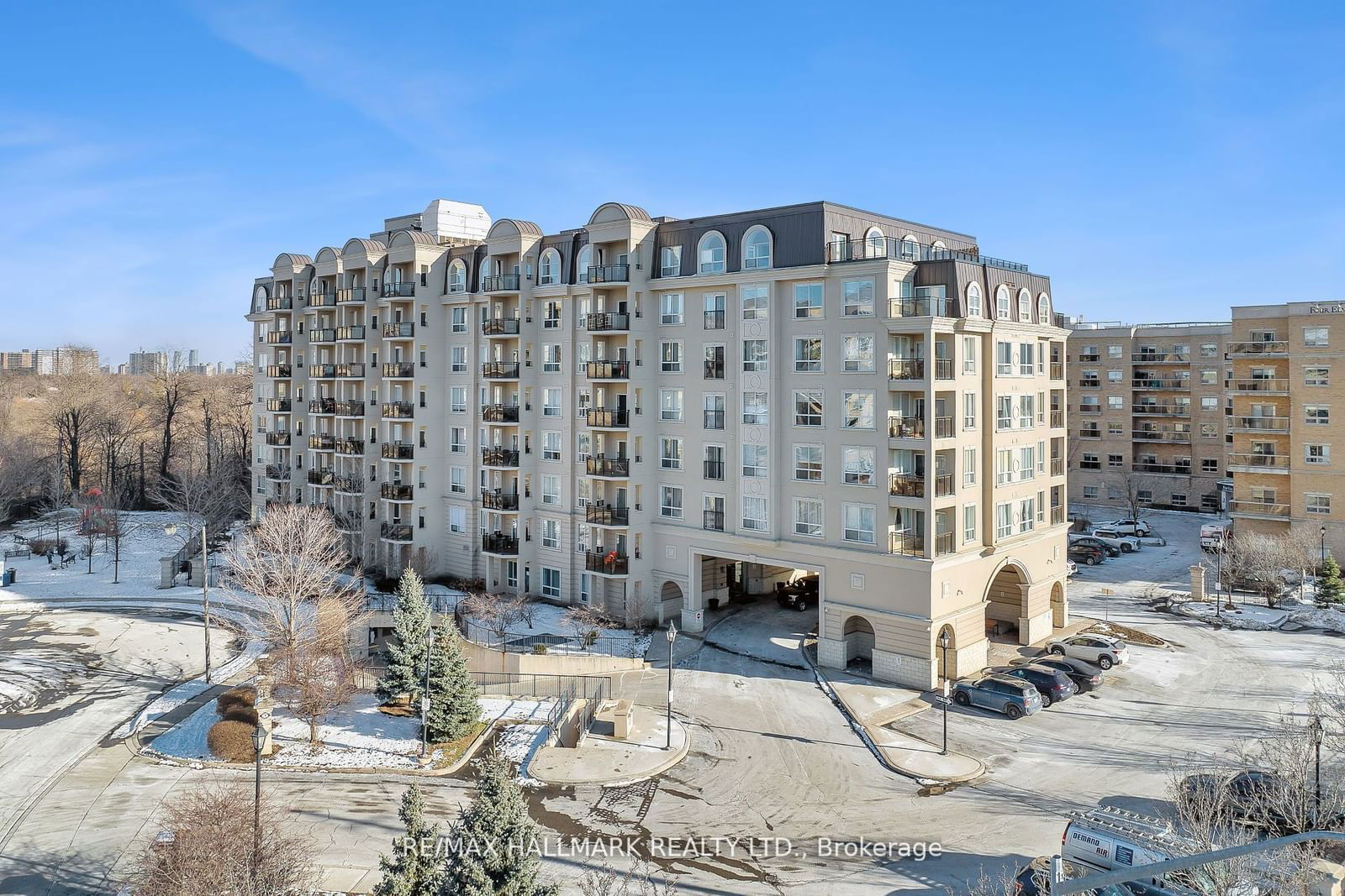 Condo leased at 504-1 Maison Parc Court, Vaughan, Lakeview Estates, L4J 9K1 - MLS: N11948403