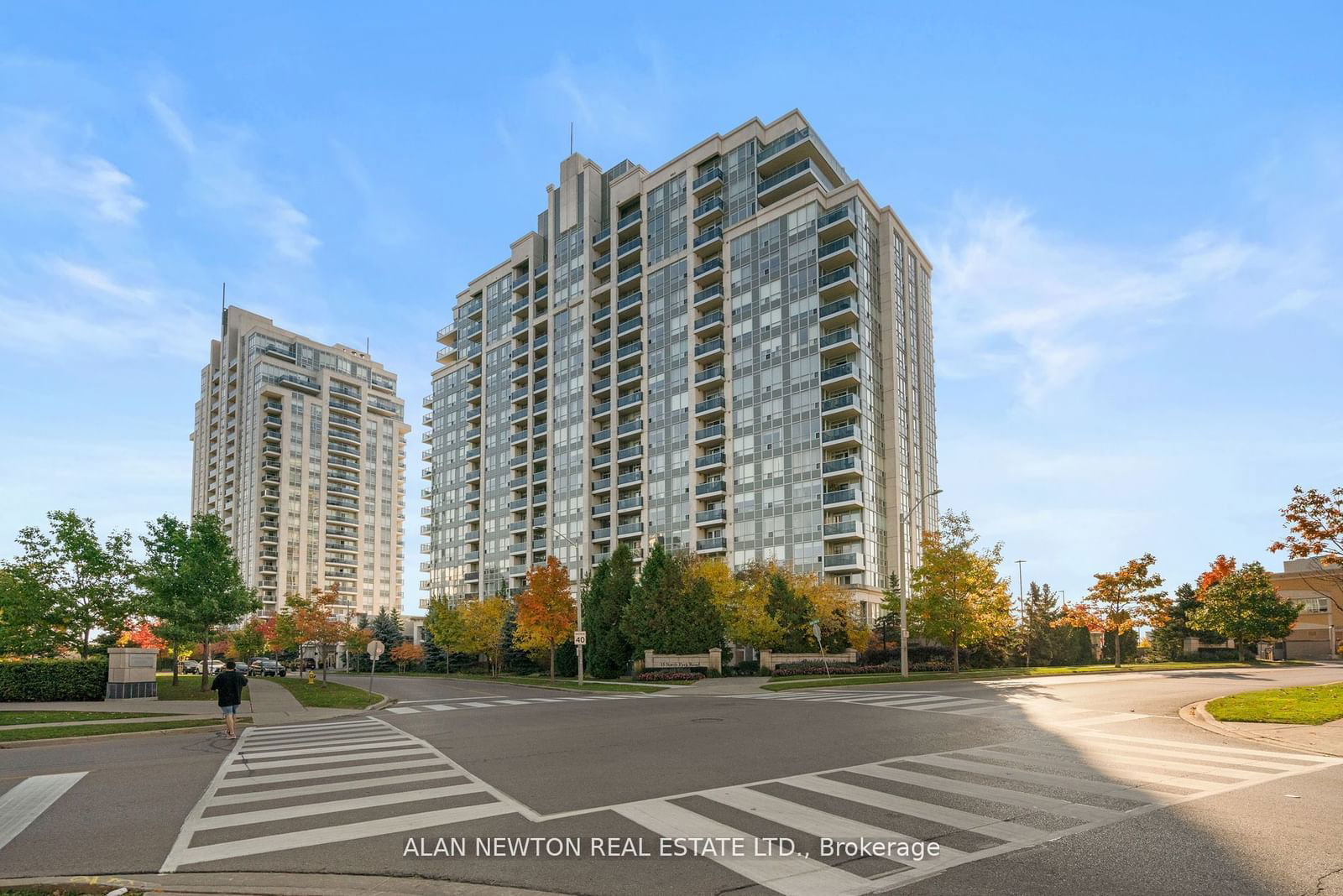 Condo for sale at 911-15 North Park Road, Vaughan, Beverley Glen, L4J 0A1 - MLS: N11948628